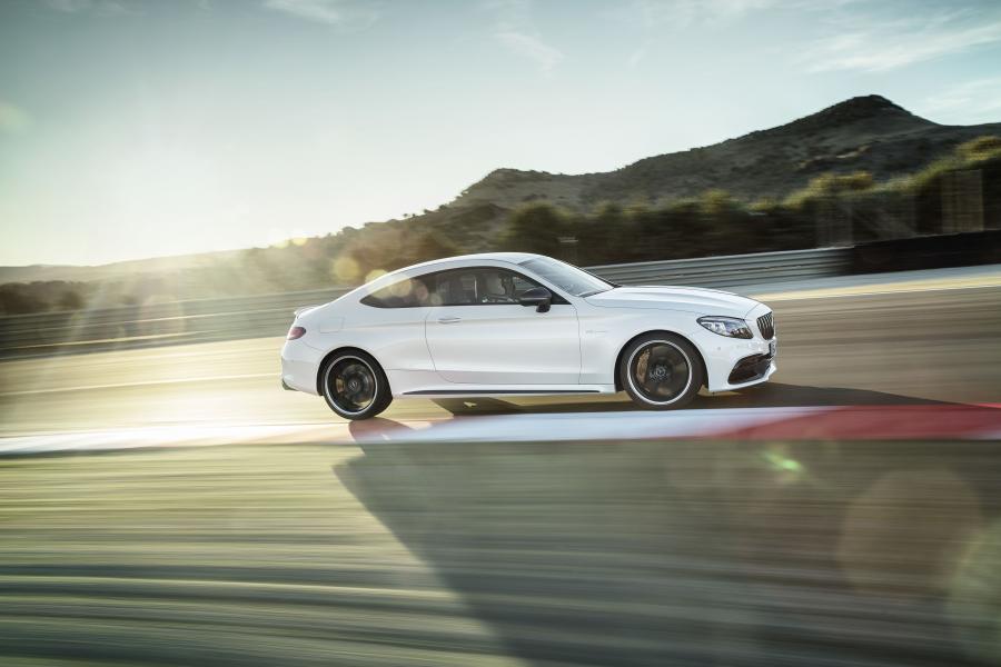  Mercedes-AMG C63 S Coupe (C205) 2018 года  (WW) (фото 11 из 44)